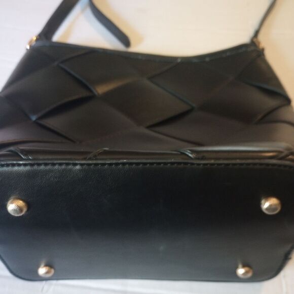 Lattice design one compartment shoulder bag top zip 10X12 - Picture 9 of 10